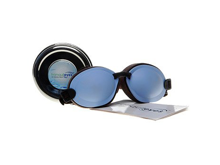 Tranquileyes moisture goggle for overnight dry eye protection